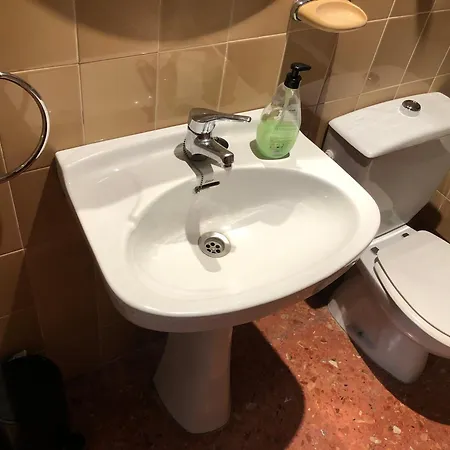 Doble Con Bano Privado,gandia En Piso Compartido Con Anfitriones * Gandie