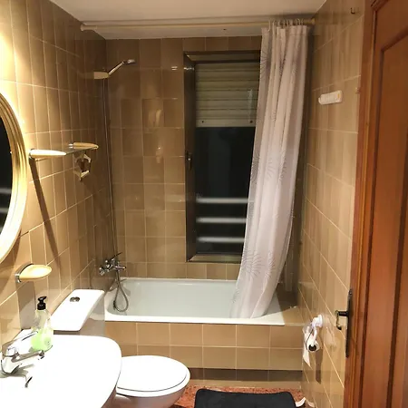 Doble Con Bano Privado,gandia En Piso Compartido Con Anfitriones